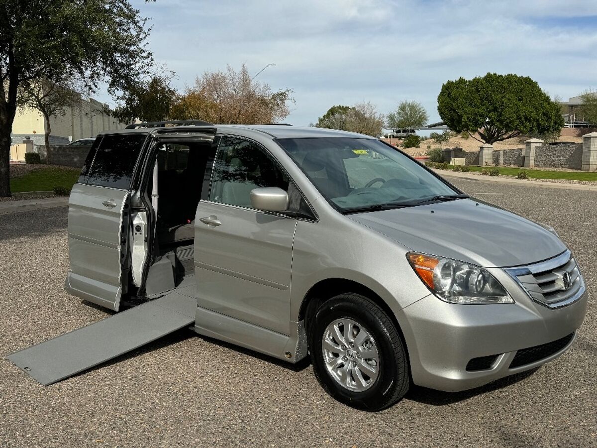 2009 Honda Odyssey EX's photo