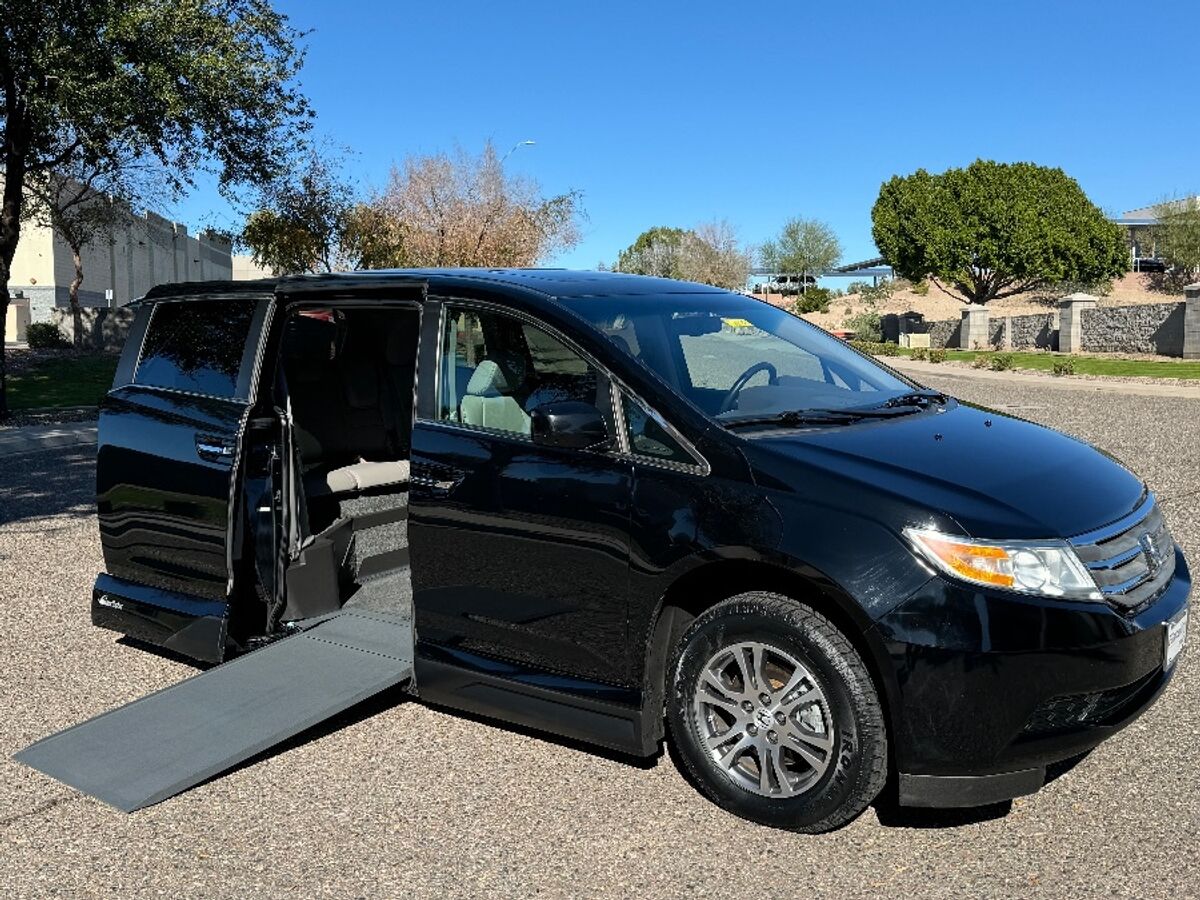 2011 Honda Odyssey EX-L's photo